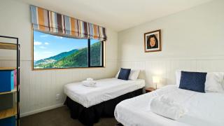 Magic on Malaghan with Lake Views - 3