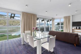 Marina Views - Apt 207 opposite the lake front - 9