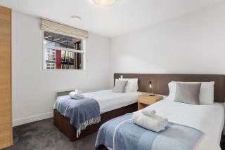 Marina Views - Apt 207 opposite the lake front - 3