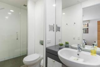 Marina Views - Apt 207 opposite the lake front - 2