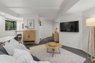 Serenity on the Esplanade - walk to town - 6