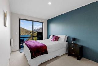 Remarkable View 3 bedroom - lake and mountain views - 6