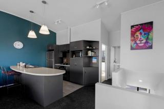 Remarkable View 3 bedroom - lake and mountain views - 1