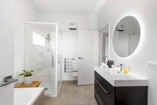 Remarkable Woodsider - family friendly walk to town - 7