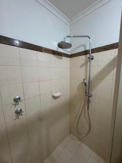 East End, 2 bedroom apartment, in ideal location - 9