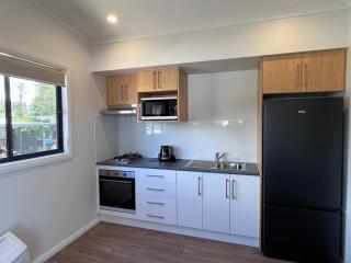 Fishing Haven Holiday Park - 8