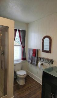 Tiny Herd Guest Ranch - 4