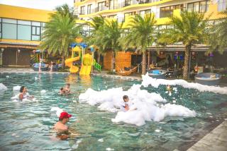 Hoi An Beachfront 5 star Resort & Apartment - 5