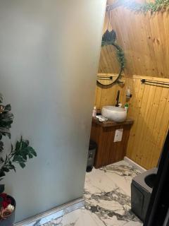 Tnakum I Near Zvartnots Airport & Yerevan I - 2