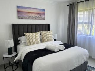 2 Bedroom Condo in Sunninghill Sandton - 1