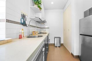 Upscale 1BR Apt near Monash with Parking Included - 1