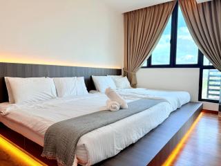 Vivacity Jazz2, 3B2B, 9 pax Free Carpark - 0