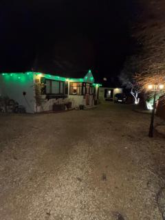 Detached property, beams, hot tub large garden - 2