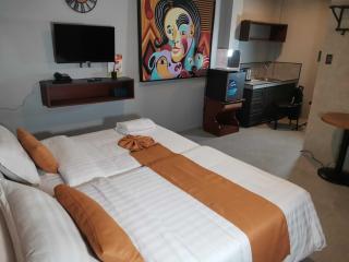 Dancenter Airport Hotel - Grey Hotel - 9