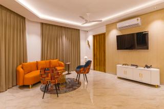 ELIVAAS Vedaaz Farms Pet-friendly 4-BHK Villa With Private Outdoor Pool and Garden area - 5