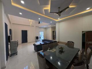 Berlin Villa 6BR Farm Private Pool by Homeyhuts - 4