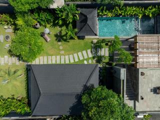 4 BR Retreat Villa - Beach Access - 5