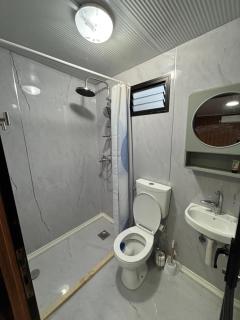 בקתה מעץ בחווה farm B''H - 7