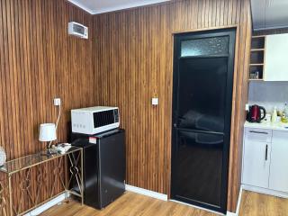 בקתה מעץ בחווה farm B''H - 5