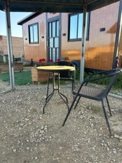 בקתה מעץ בחווה farm B''H - 4