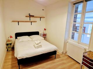 Le Pont Haut vue sur Rivière proche Puy du Fou - 1