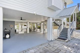 Serene Matanzas Beach House Half A Mile to Sand - 7