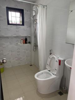 Nice Near-beach House at The Strands, Morong, Bataan - 8