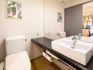 Comfort Inn Naha Tomari Port - 3