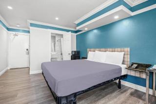 Rodeway Inn Commerce - Los Angeles - 2