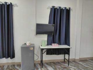 Saint Jira Hotel - 8