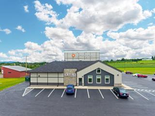 Amsterdam Inn & Suites, an Ascend Collection Hotel - 8