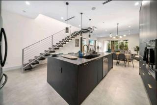 Luxury 3 4 Home in Las Olas with Pool and Hot Tub Near the Beach - 5