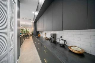 Luxury 3 4 Home in Las Olas with Pool and Hot Tub Near the Beach - 4
