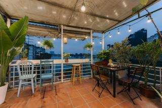 All townhouses, 3 bedrooms, lake view, above Cat Coffee - 6