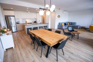 210 - Chic Escape - View & Comfort with Pool - 2