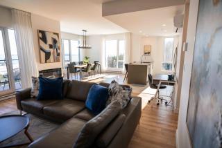 301 - Luxury Condo - Exceptional View & Pool - 3