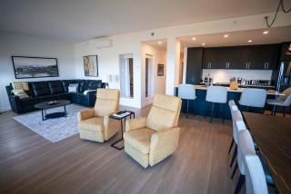 302 - Full View - See Look Admire - Pool & Gym - 1