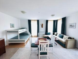 Bansko 3 Ski To Door Apartment - 2