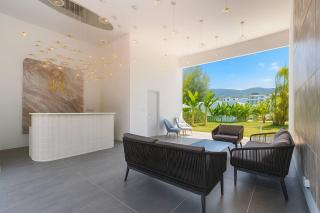 Nomad Cabin with pool&breakfast–Steps from the Sea - 8