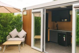 Nomad Cabin with pool&breakfast–Steps from the Sea - 6