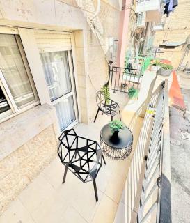 Dekel - דירת אירוח מהממת עם 3 חדרי שינה סמוך לשוק מחנה יהודה - 2