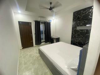 Gaya JI Homestays Luxe 3BHK Apartments - 6