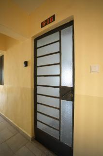 Modern 1-Bedroom Apartment Near Kisumu CBD, Free WiFi, Parking & Security - 4