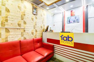 FabHotel Royal Plaza - 8