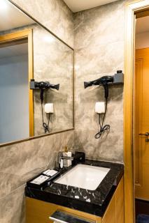 Contemporary Escape by Eden - 4