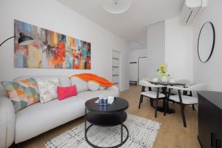 Apartment Krochmalna Browary Warszawskie with Air Conditioning and Parking by Renters Prestige - 2