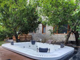 Kaizen Retreat - Best Luxury Villa - Outdoor Jacuzzi - 3