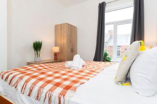 2-Bed House•Free Parking•WiFi•Long Stays Welcome - 5