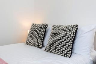 2-Bed House•Free Parking•WiFi•Long Stays Welcome - 2