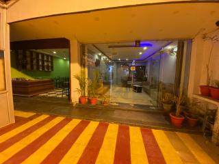 HOTEL THE TARANANT - 1